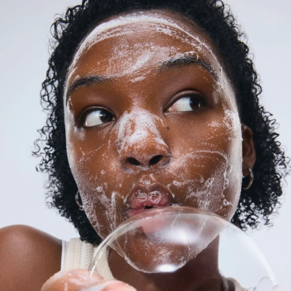 Étape 1 : Nettoyants & démaquillants